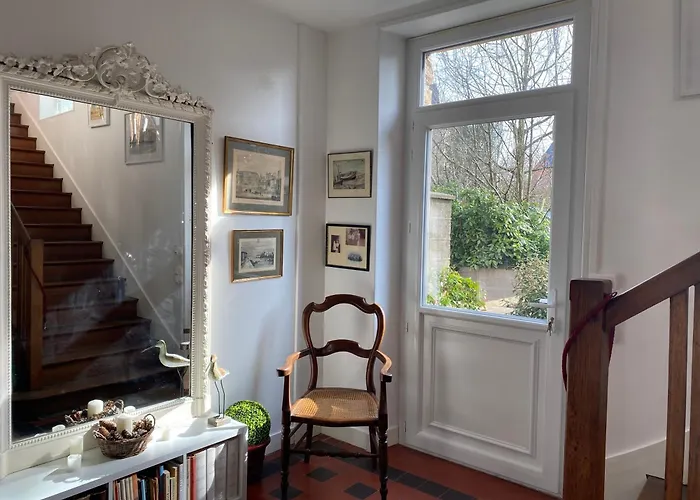 Aquarelle Bed & Breakfast 3*